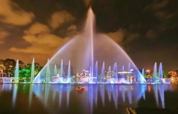 看音乐喷泉只能去杭州？咱们东北也有自己的大型音乐喷泉了！