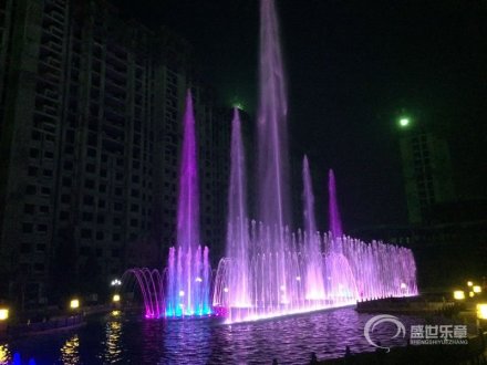 曲阳永宁花城二期湖面水秀音乐喷泉